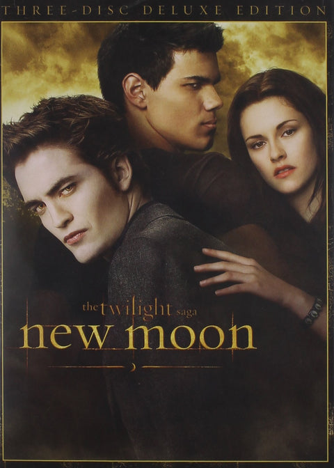 The Twilight Saga: New Moon (Three-Disc DVD Deluxe Edition) - 4939